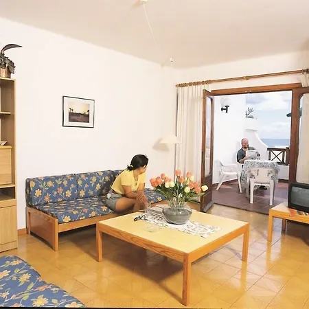 马里贝尔公寓 *